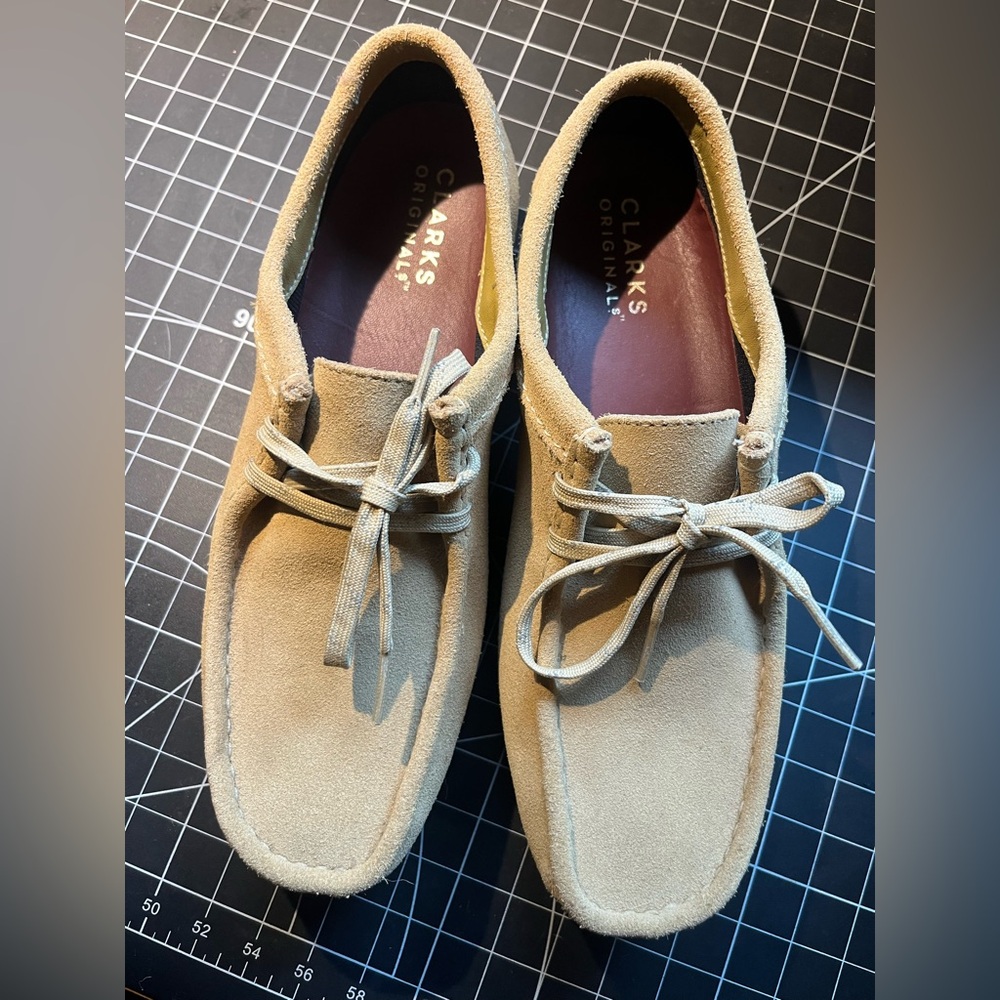 Clarks Originals Wallabee Gore-Tex Tan Suede Shoes 9.5M
